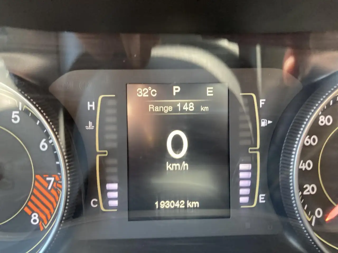 Jeep Cherokee снимка Jeep Cherokee