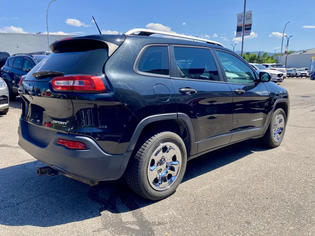 Jeep Cherokee снимка Jeep Cherokee