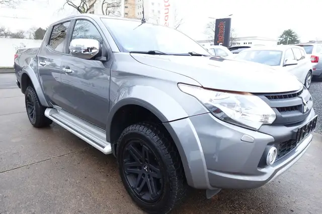 Mitsubishi L200 Edition 100 Doppelkabine 4WD+KAMERA+SITZHEI