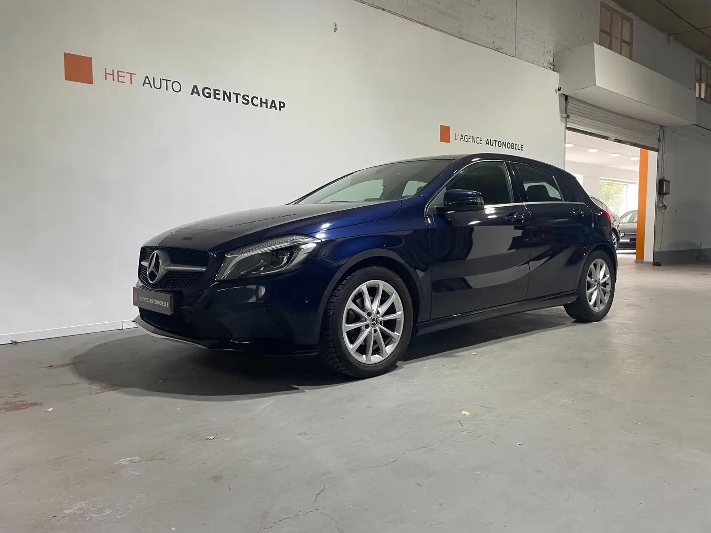 Mercedes-Benz A 180 12 mois de garantie Blauw - 2
