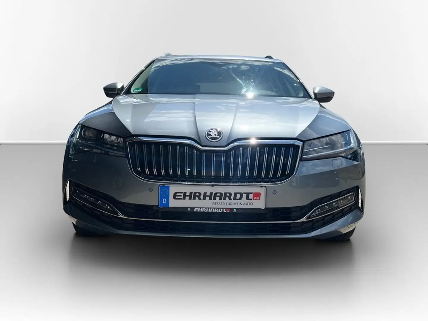 Skoda Superb Combi 1.5 TSI DSG Style AHK*MATRIX*NAV*SHZ*ACC*... Grau - 2