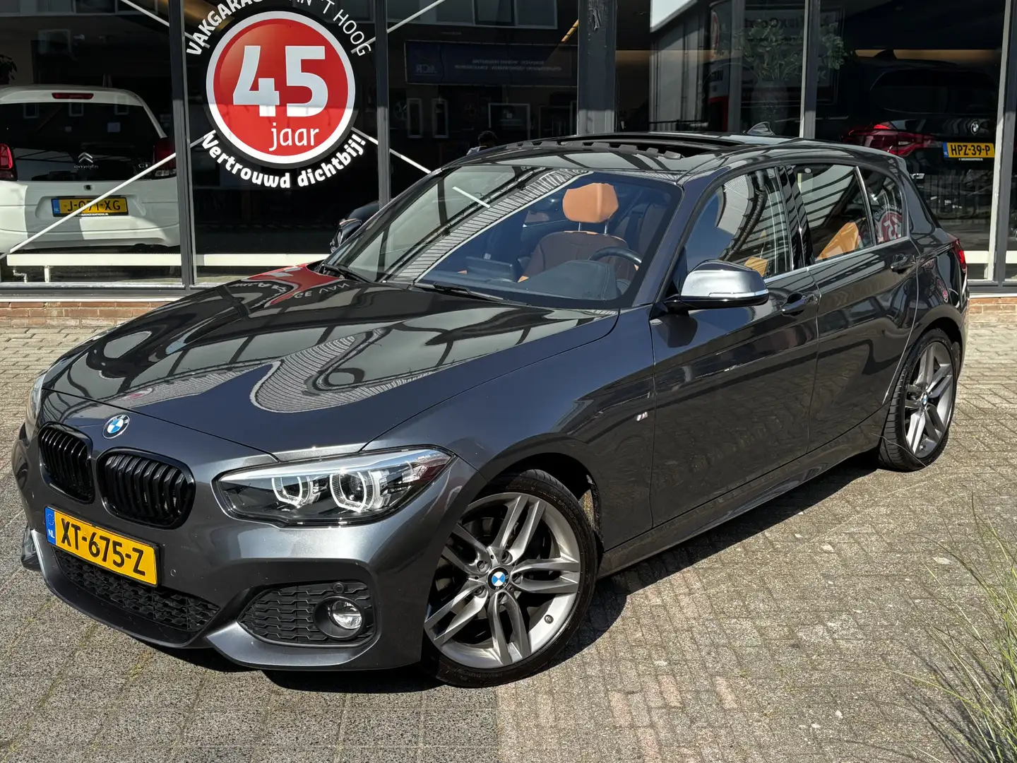 BMW 120 1-serie 120i High Executive M-Sport Schuifkantelda Grigio - 2