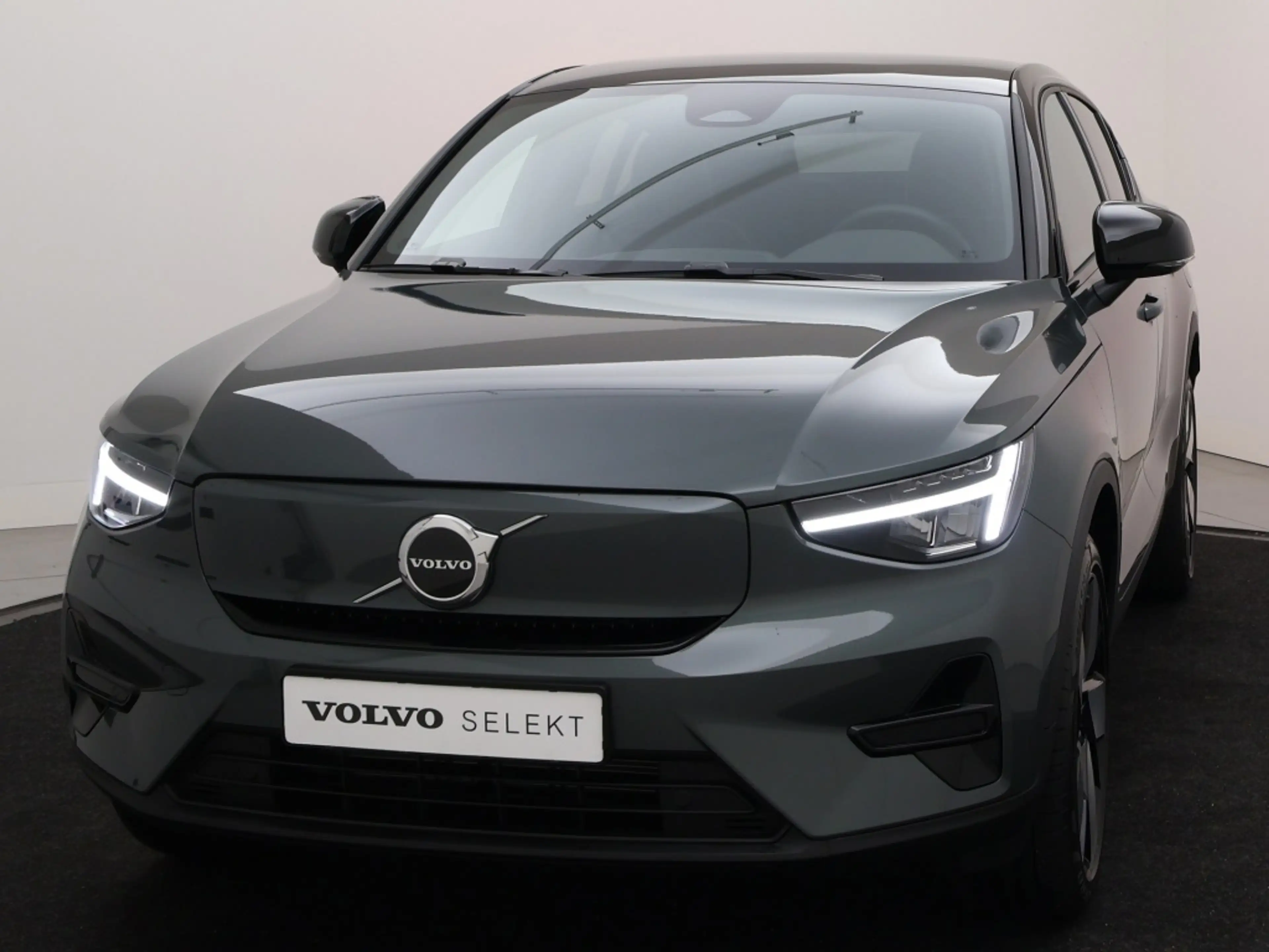 Volvo EC40 EXTENDED RANGE (SINGLE) PLUS 20INCH HARMAN KARDON — photo 6