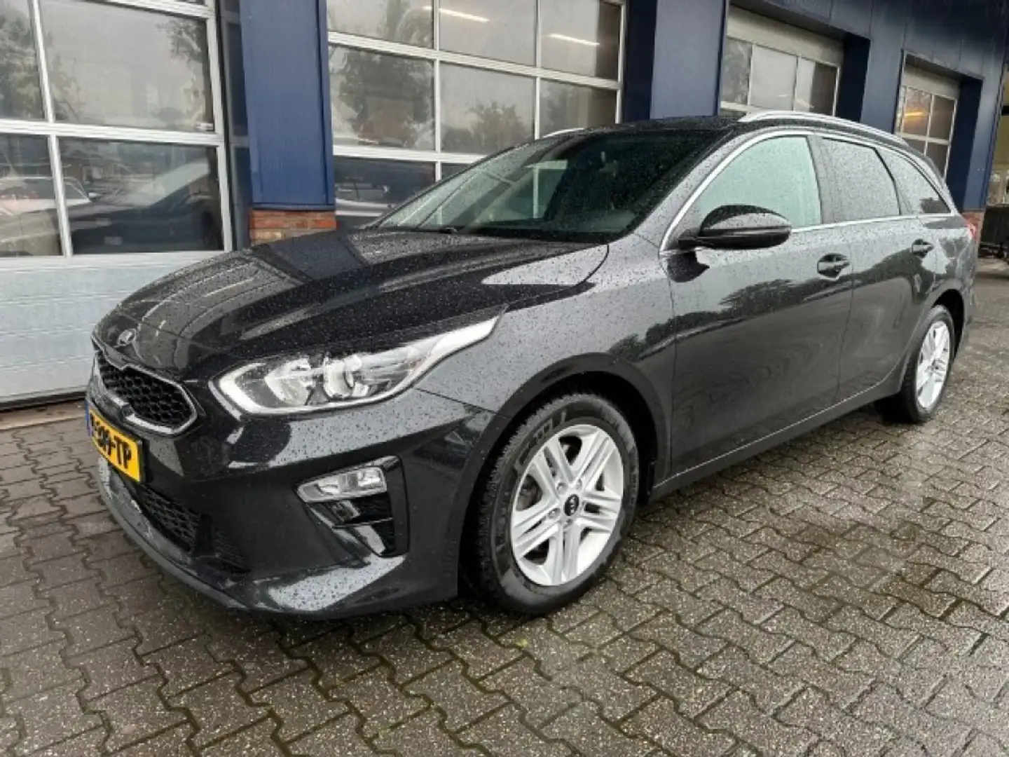 Kia Ceed / cee'd 1.0 T-GDI DYN.PLUSL. CAMERA. STUUR EN STOEL VERWAR Noir - 1