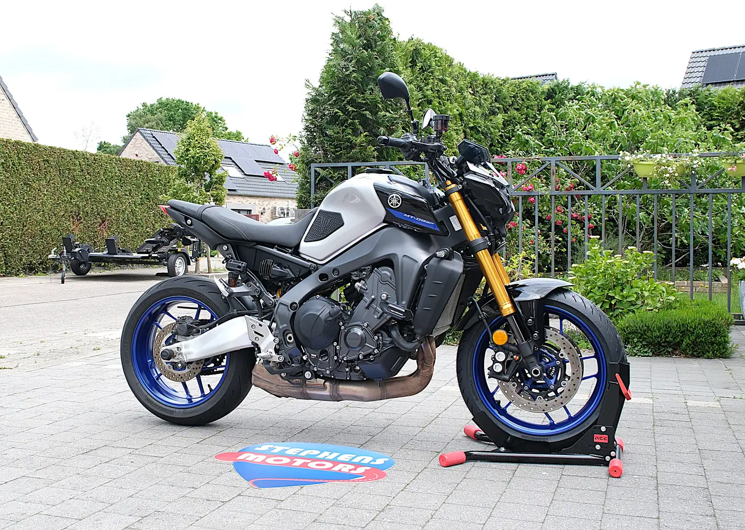 Yamaha MT-09 MT 09 SP Stříbrná - 2
