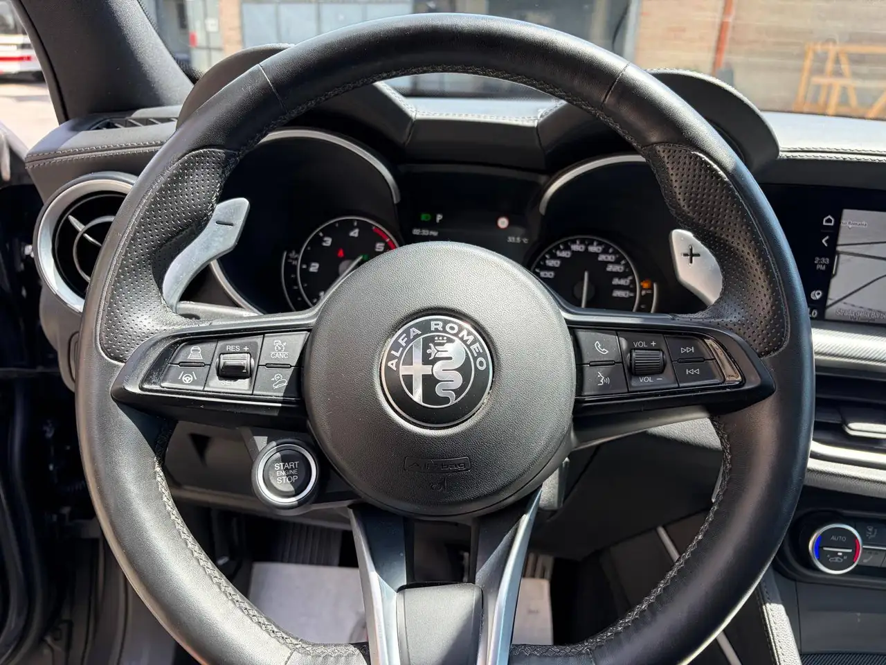Alfa Romeo Stelvio 2022 — фото 15