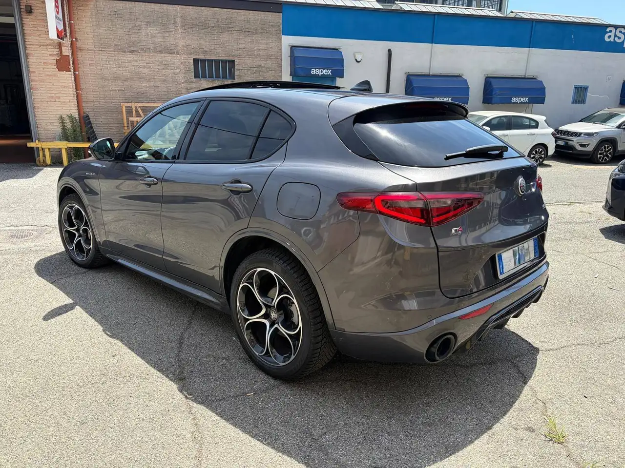 Alfa Romeo Stelvio 2022 — фото 7