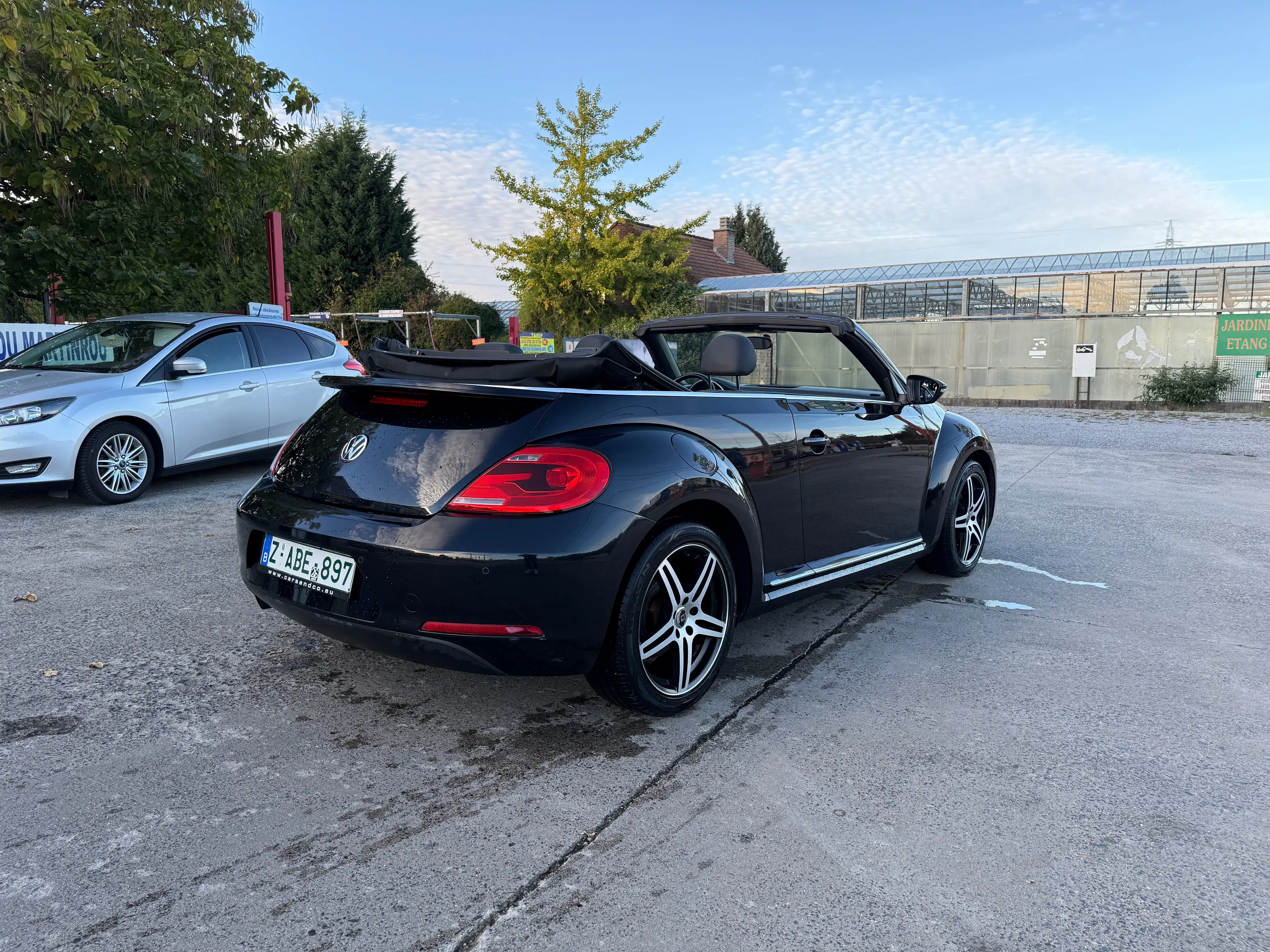 Volkswagen Beetle Beetle Cabriolet 1.2 TSI Design — photo 11