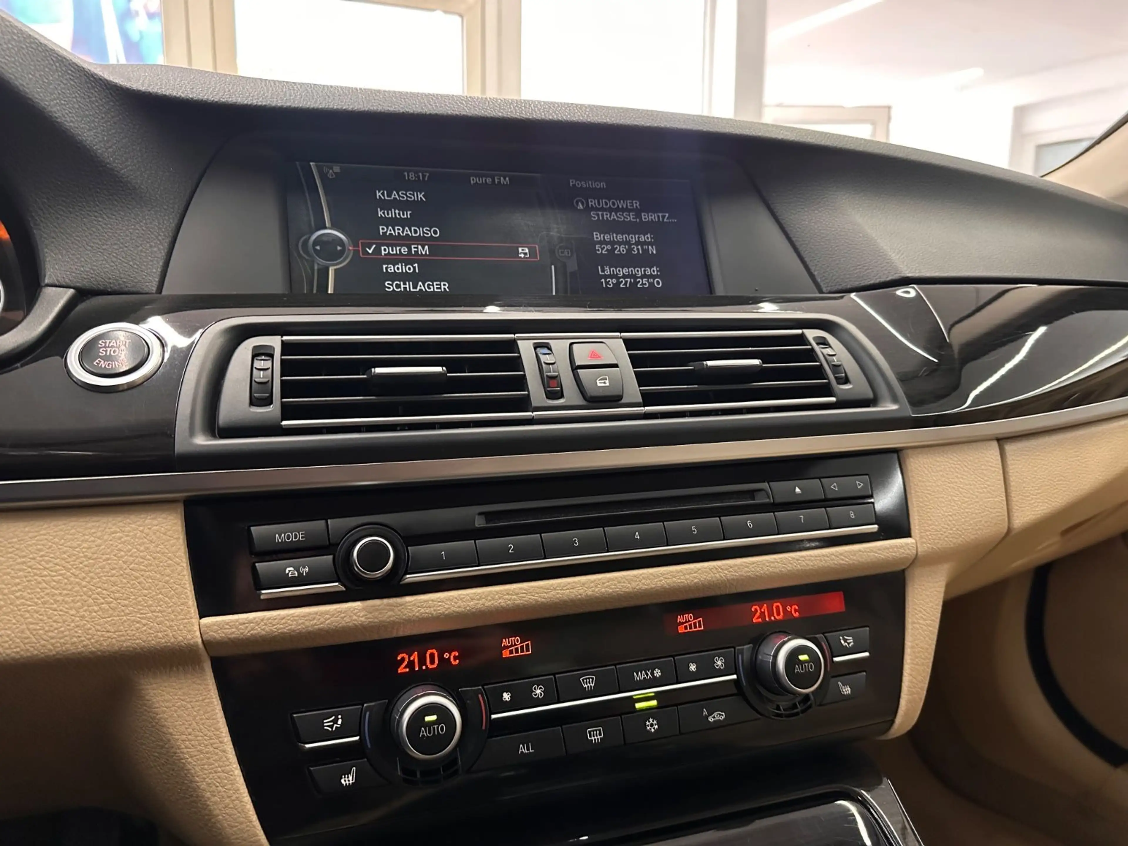 BMW 520 d Limousine*Bi-Xenon*Schiebedach*Leder*Memory — photo 24