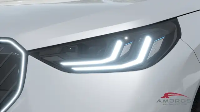 BMW X3 view 6