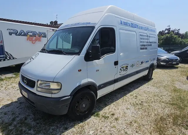 Opel Movano