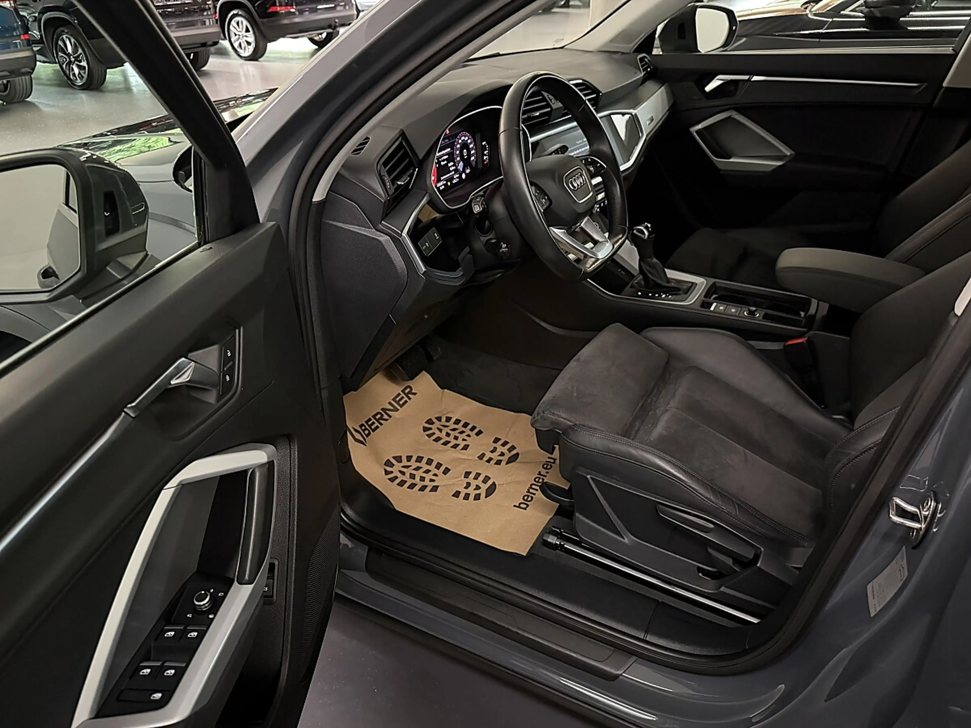 Audi Q3 35TDI S-tronic *LED*NAVI*ACC*Virtual Cockpit*Al... — photo 11