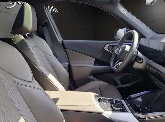 BMW X3 view 9