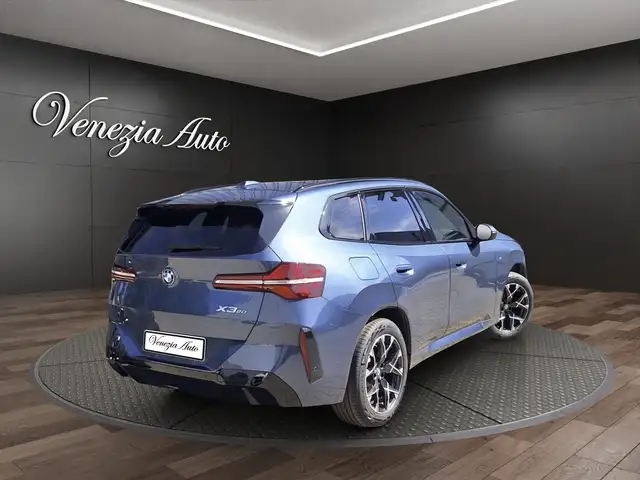 BMW X3 view 2