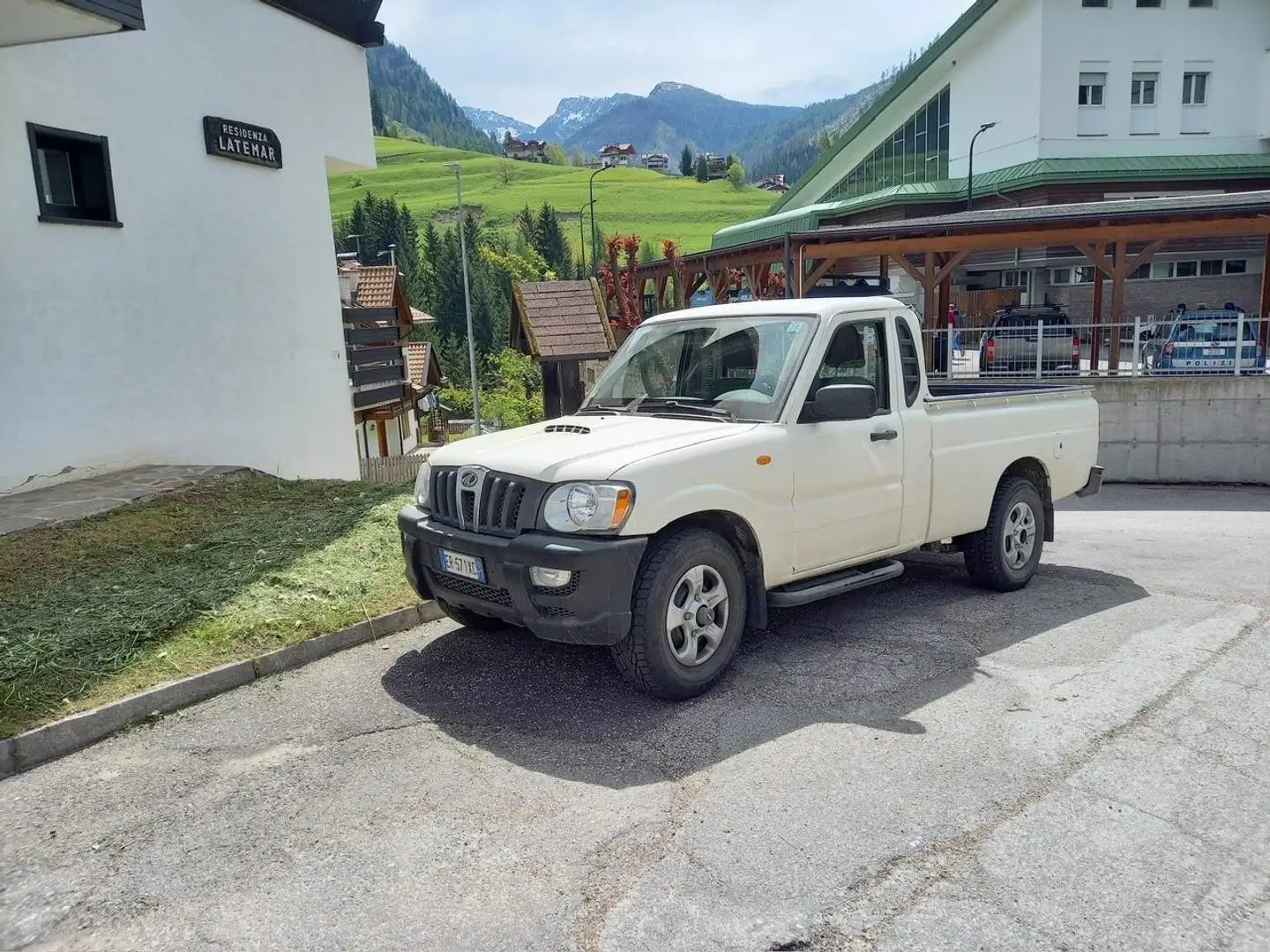 Mahindra Goa Goa Pick Up 2.2 mhawk 16v sc 2wd E4 Белый - 2