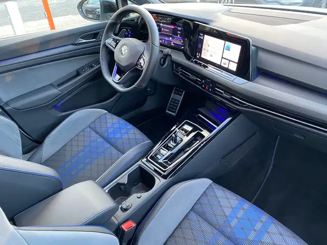 Volkswagen Golf view 10