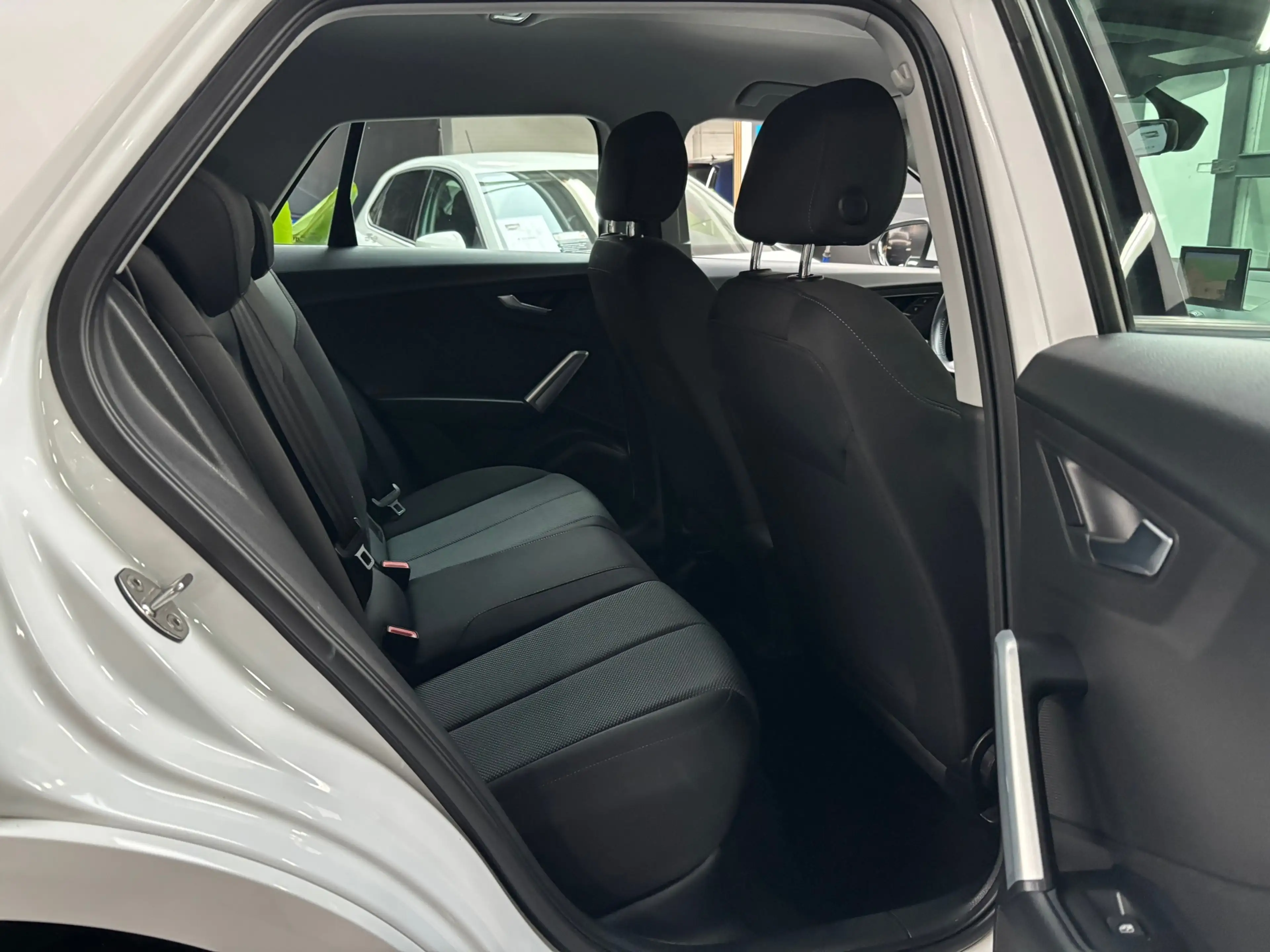 Audi Q2 1.0 TFSI Sport Pro Line S / Navigatie — photo 11