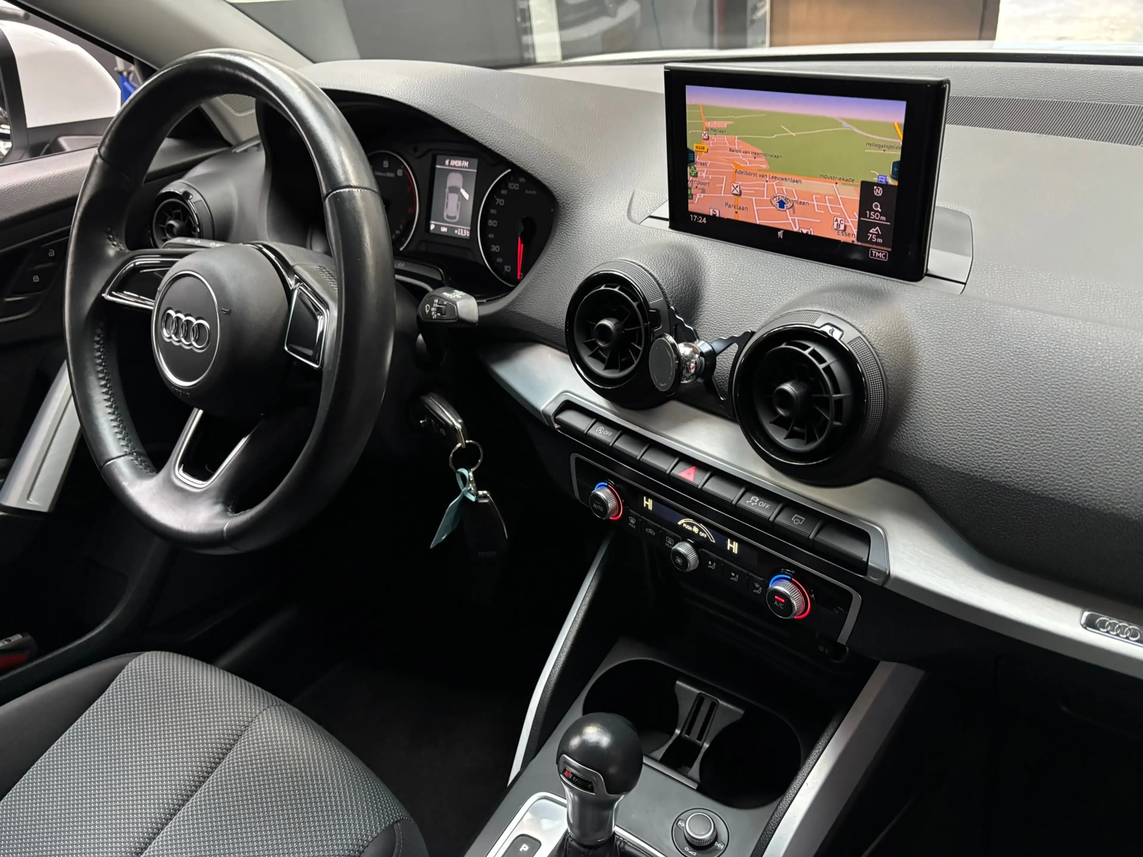 Audi Q2 1.0 TFSI Sport Pro Line S / Navigatie — photo 14