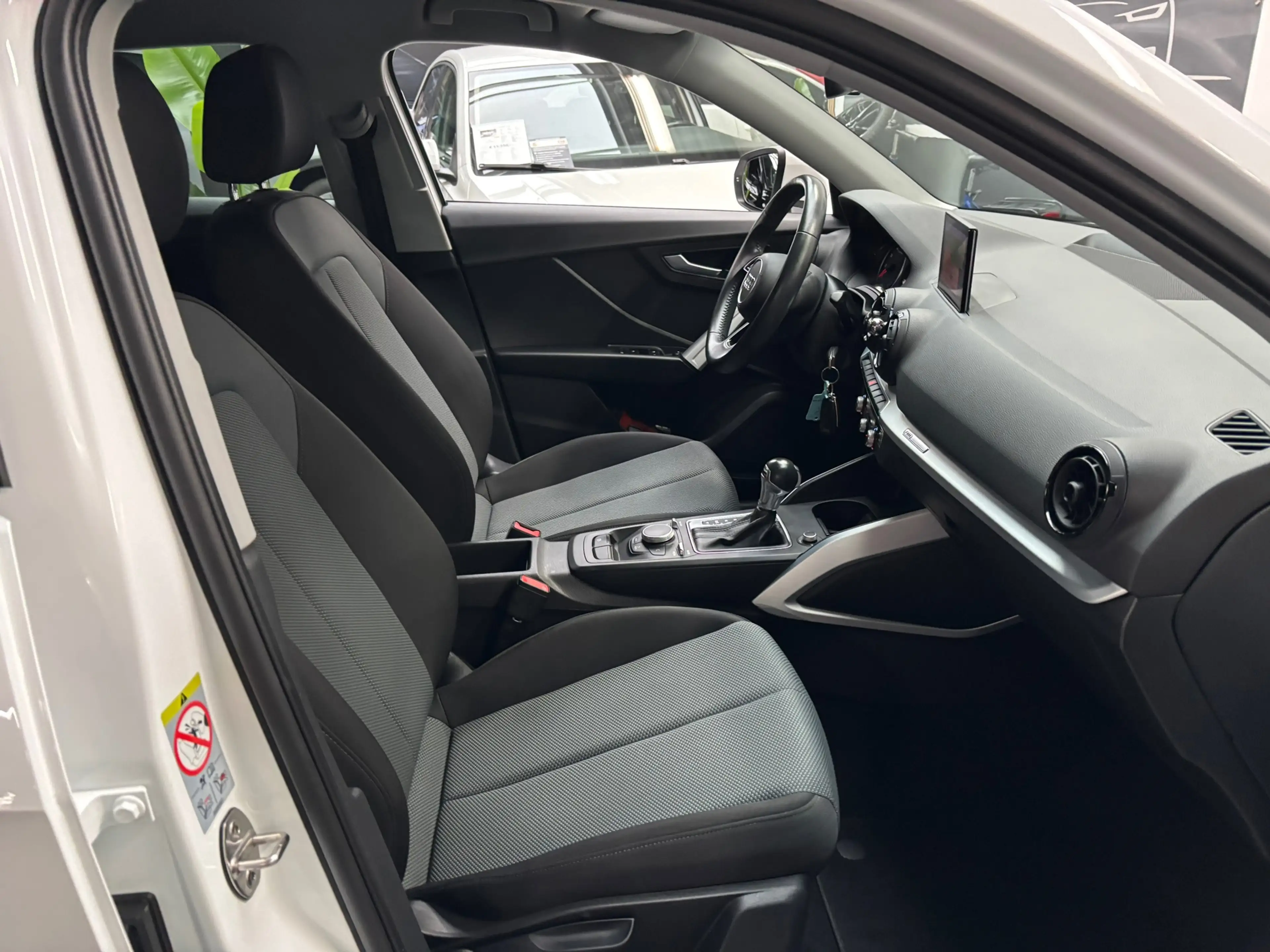 Audi Q2 1.0 TFSI Sport Pro Line S / Navigatie — photo 16
