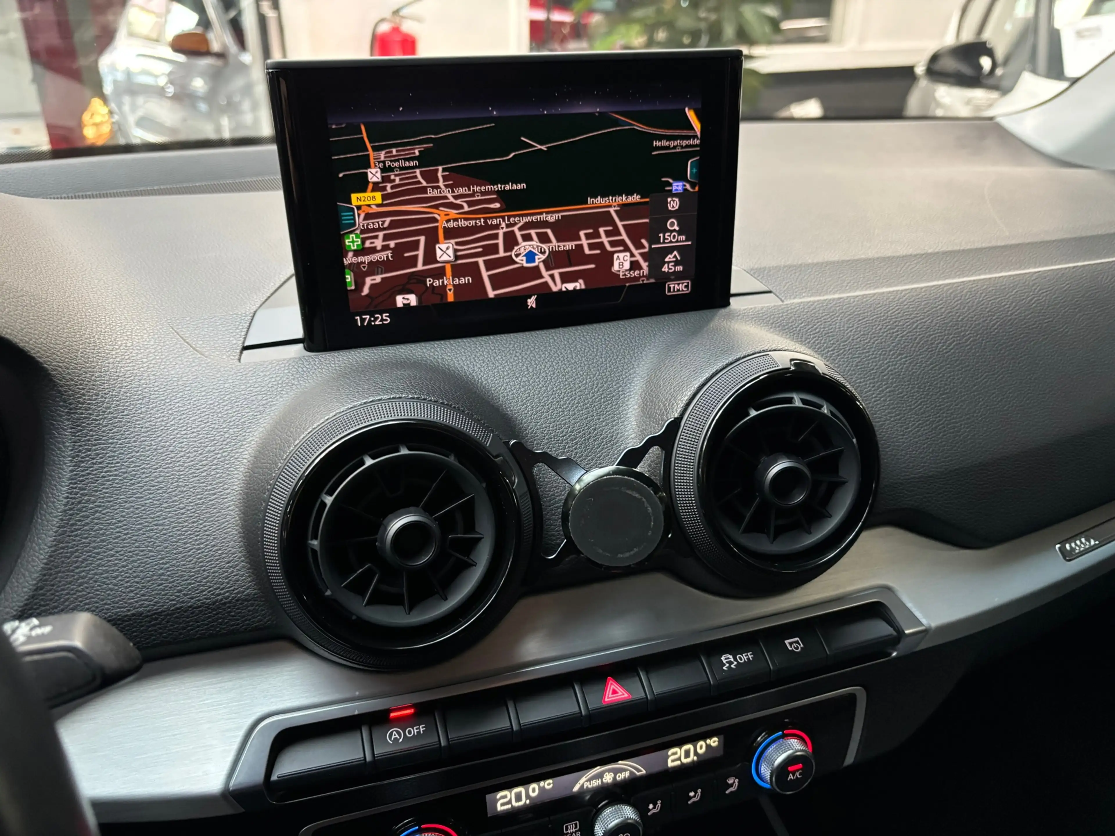 Audi Q2 1.0 TFSI Sport Pro Line S / Navigatie — photo 26