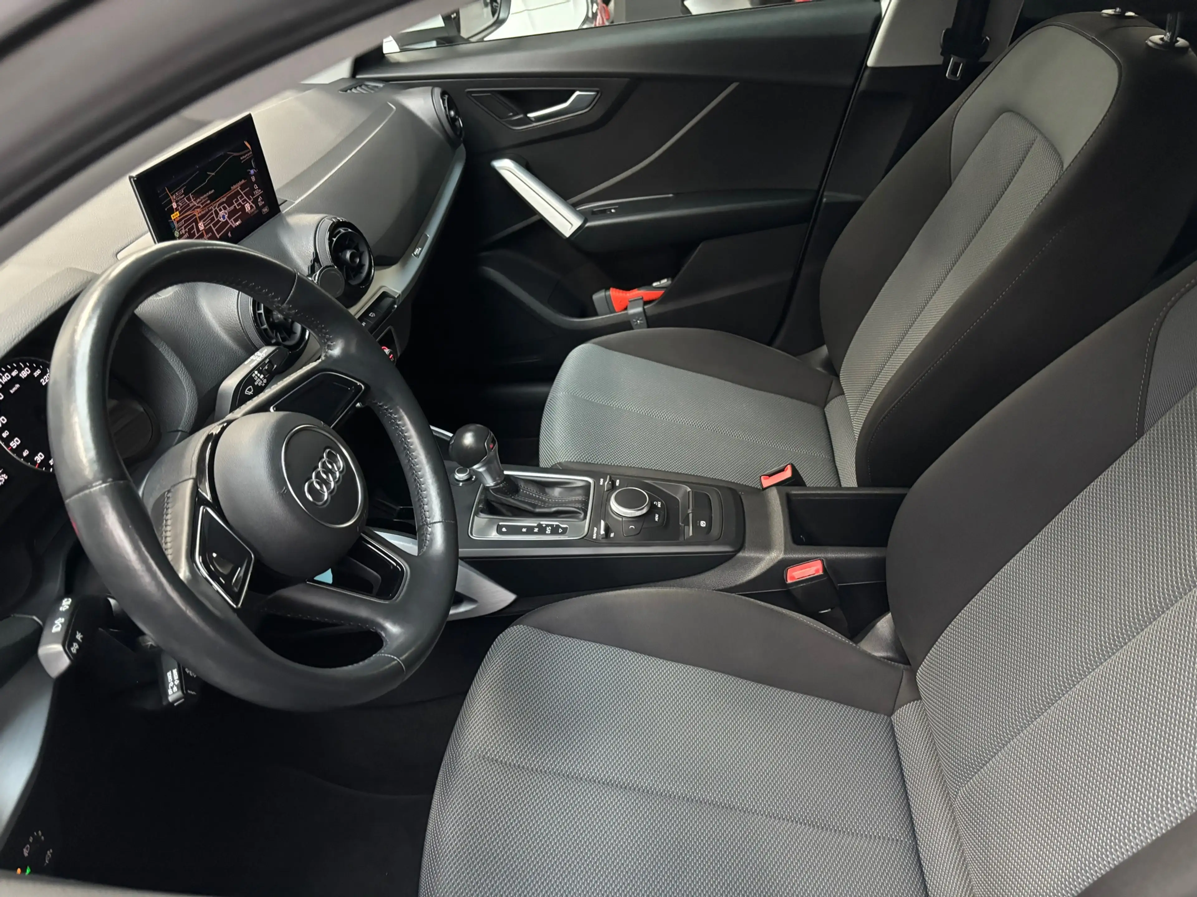 Audi Q2 1.0 TFSI Sport Pro Line S / Navigatie — photo 22