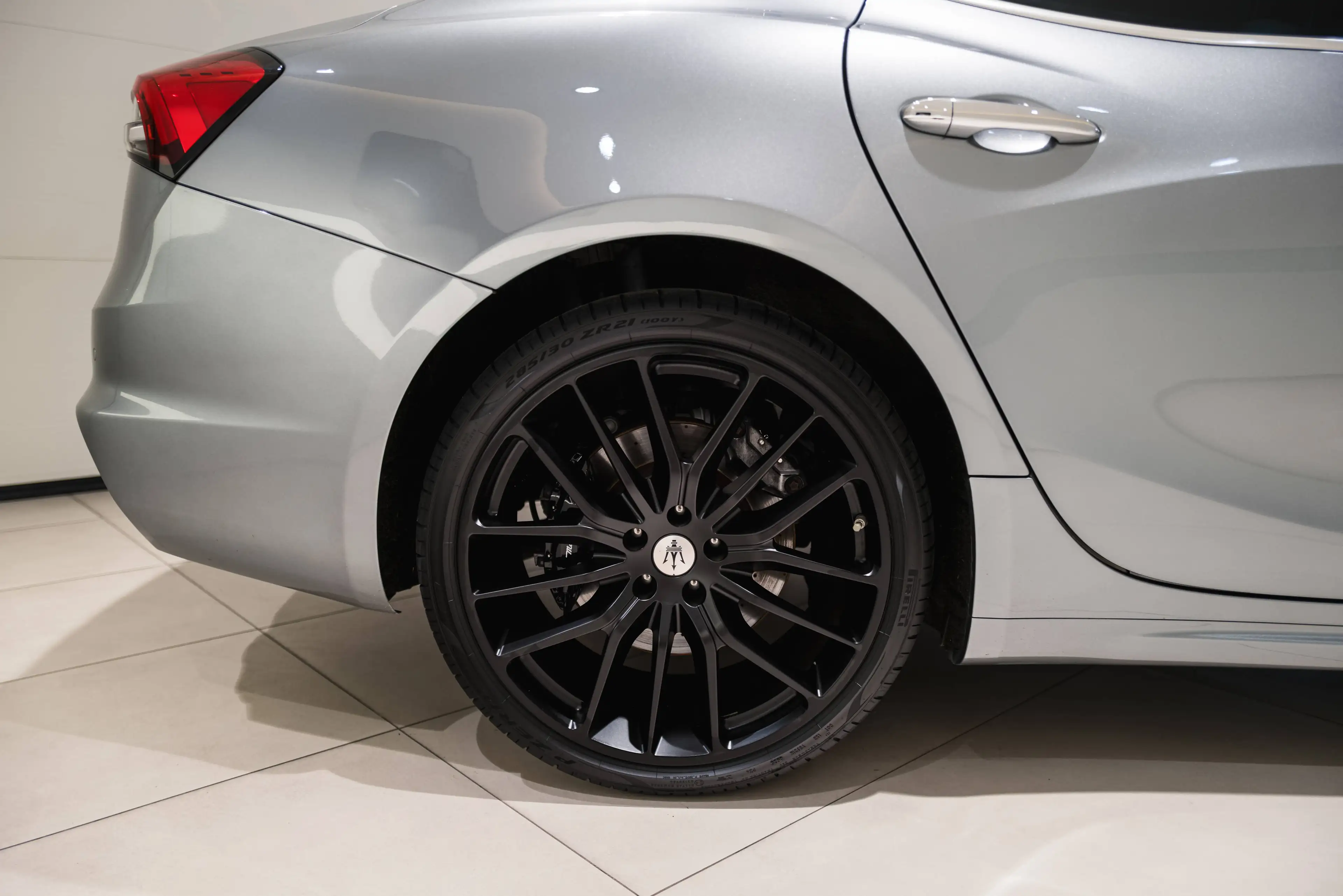 Maserati Ghibli Ghibli 2.0 L4 mHEV GranSport — photo 8