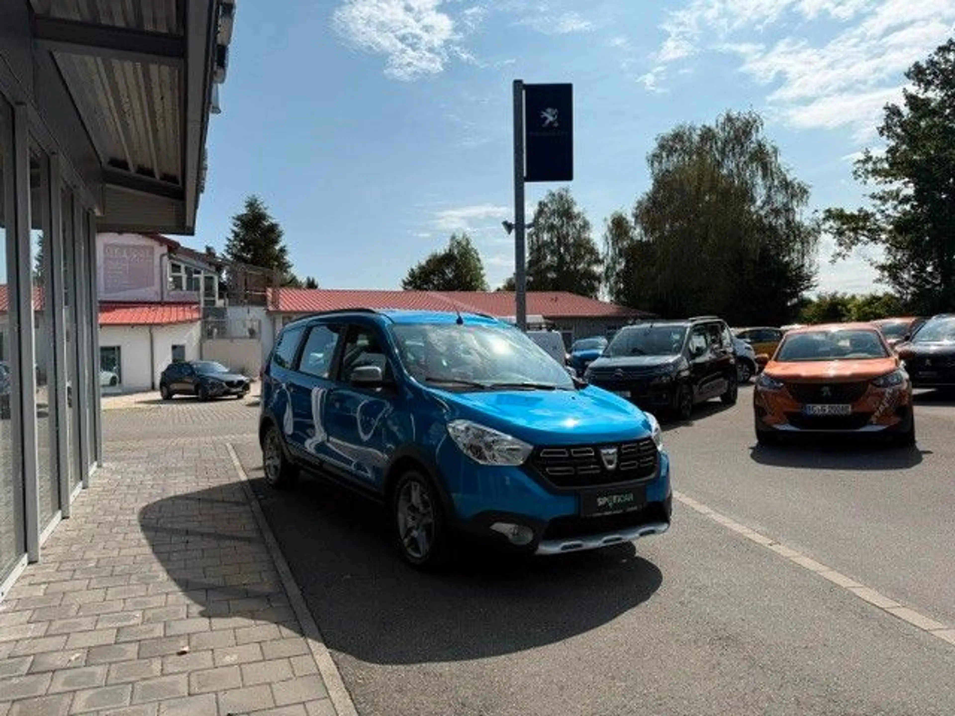 Dacia Lodgy Stepway Plus — photo 7