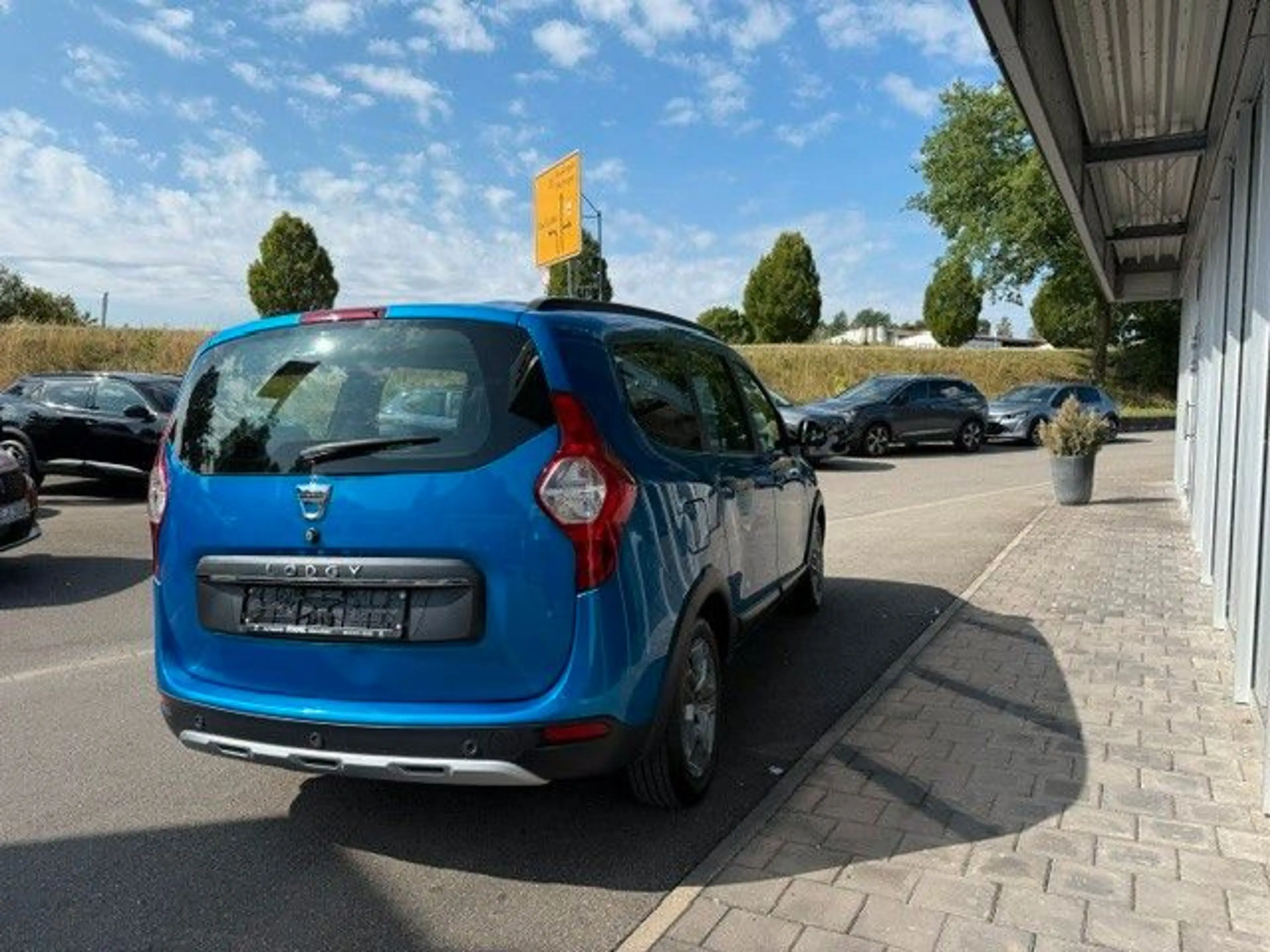 Dacia Lodgy Stepway Plus — photo 5