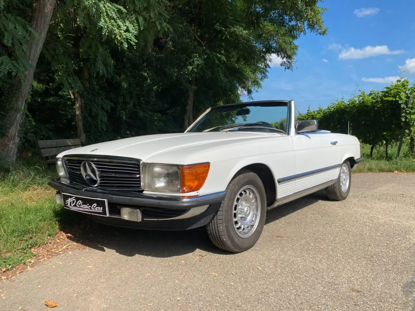 Mercedes-Benz 280 SL Bílá - 1