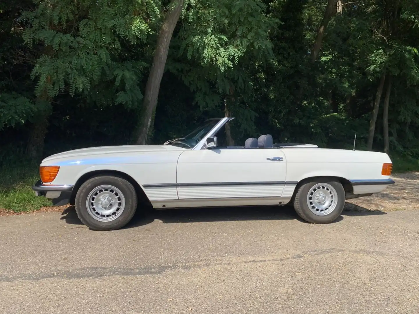 Mercedes-Benz 280 SL Bílá - 2