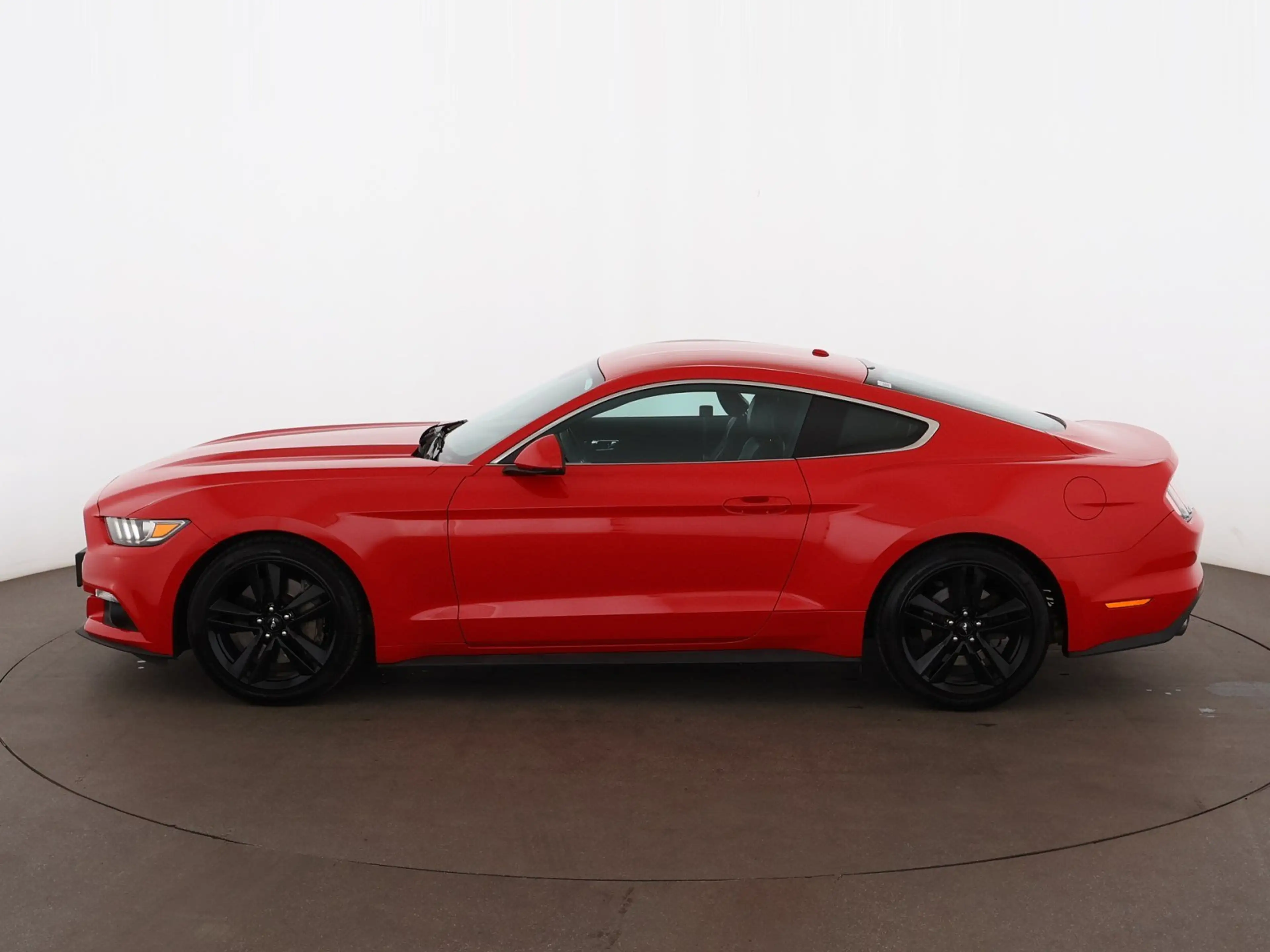 Ford Mustang 2.3 EcoBoost Fastback Aut XENON LEDER NAV — photo 7