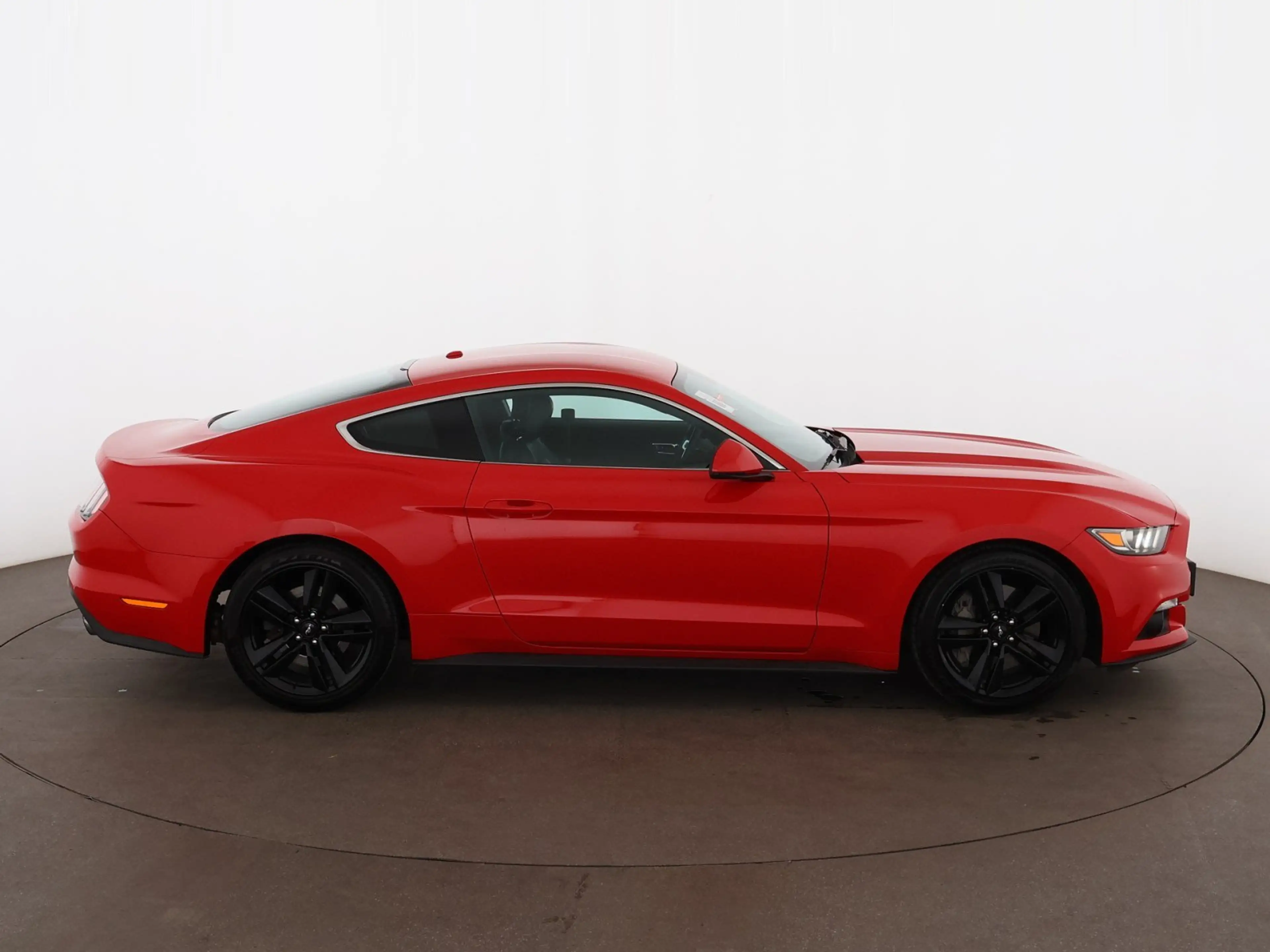 Ford Mustang 2.3 EcoBoost Fastback Aut XENON LEDER NAV — photo 11