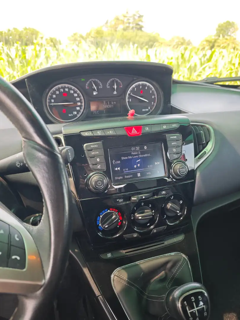 Lancia Ypsilon Mia Grigio - 2
