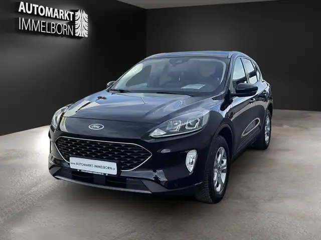 Ford Kuga view 3
