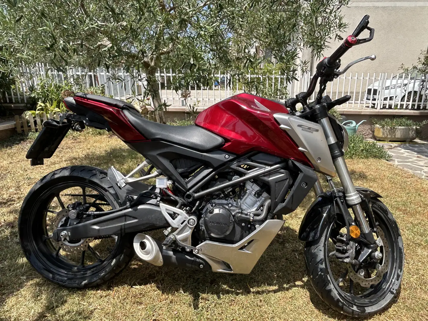 Honda CBR 125 Rouge - 2
