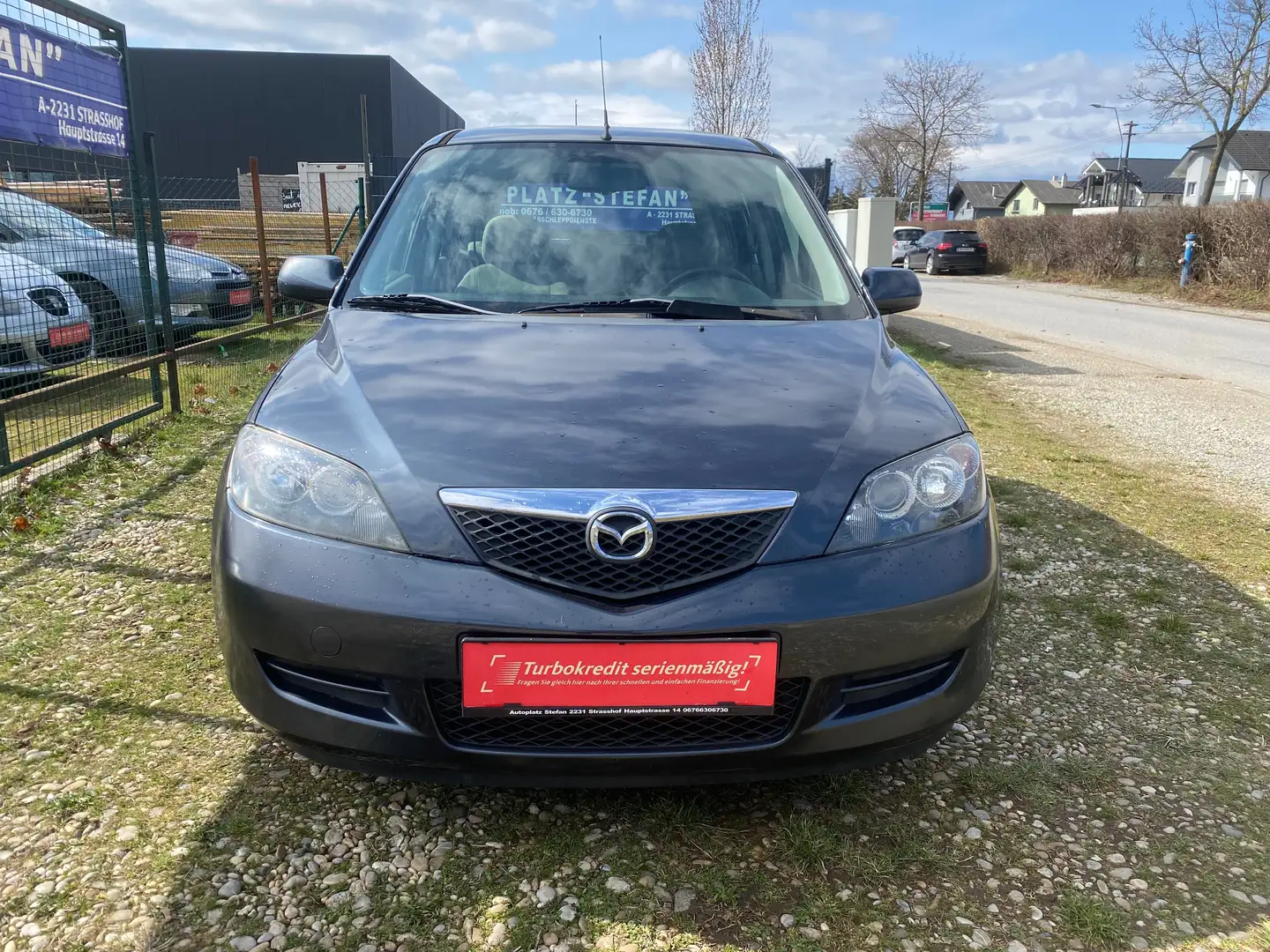 Mazda 2 1.25 Comfort Grau - 1