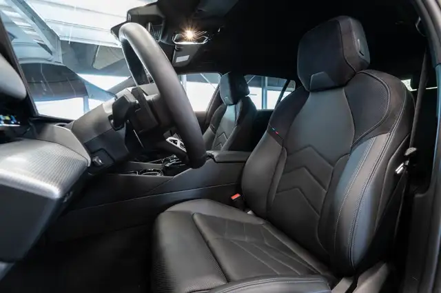 BMW M view 14
