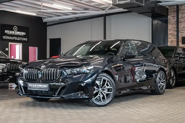BMW M main image