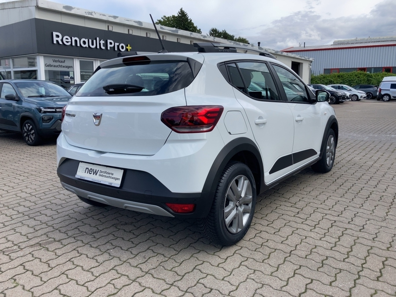 Dacia Sandero III 1.0 TCe 90 Stepway Comfort — photo 4