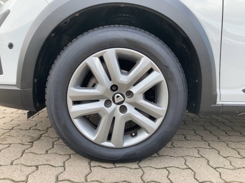 Dacia Sandero III 1.0 TCe 90 Stepway Comfort — photo 7