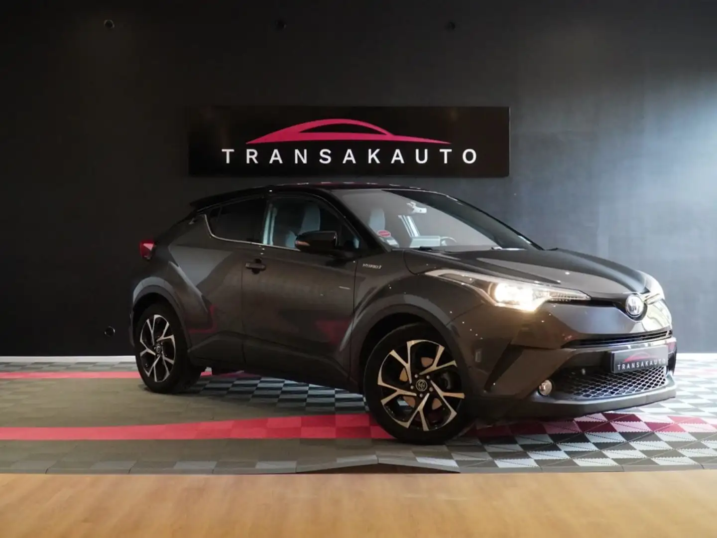 Toyota C-HR HYBRIDE 122h Graphic / ETAT NEUF / ENTRETIEN Gris - 1