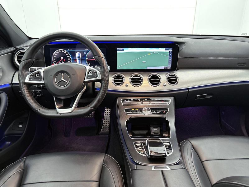 Mercedes-Benz E 200 D Break AMG Line | Panoramisch Dak | Dodehoekassis — photo 3