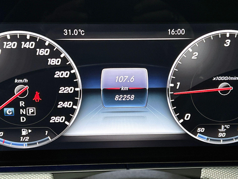 Mercedes-Benz E 200 D Break AMG Line | Panoramisch Dak | Dodehoekassis — photo 11