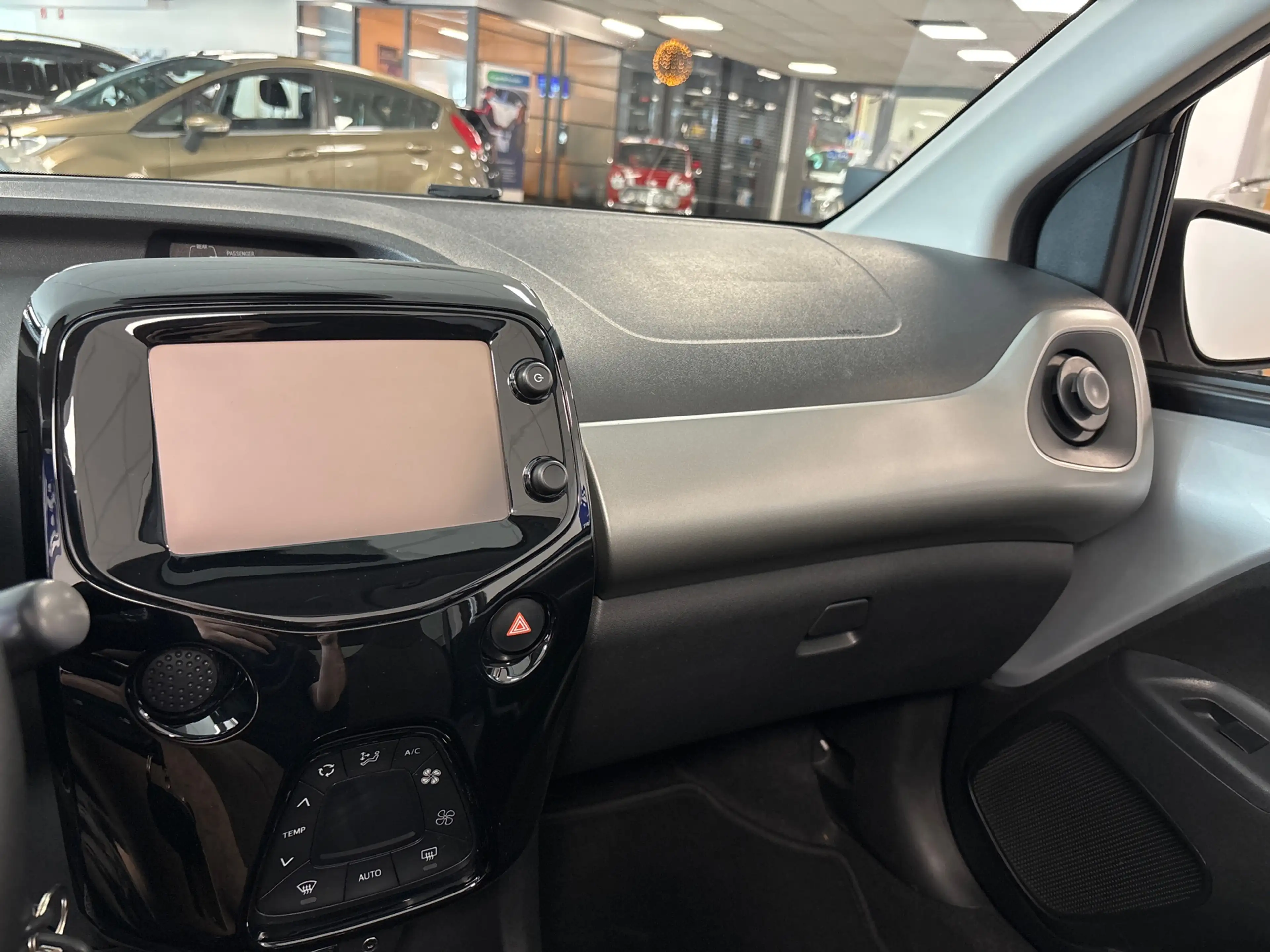 Citroen C1 Citroen C1 Airscape Shine — photo 12