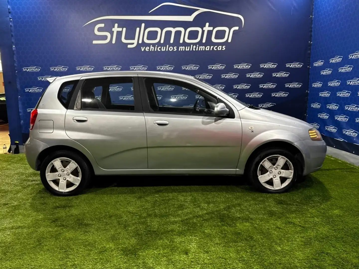 Chevrolet Kalos 1.2 SE Grijs - 2