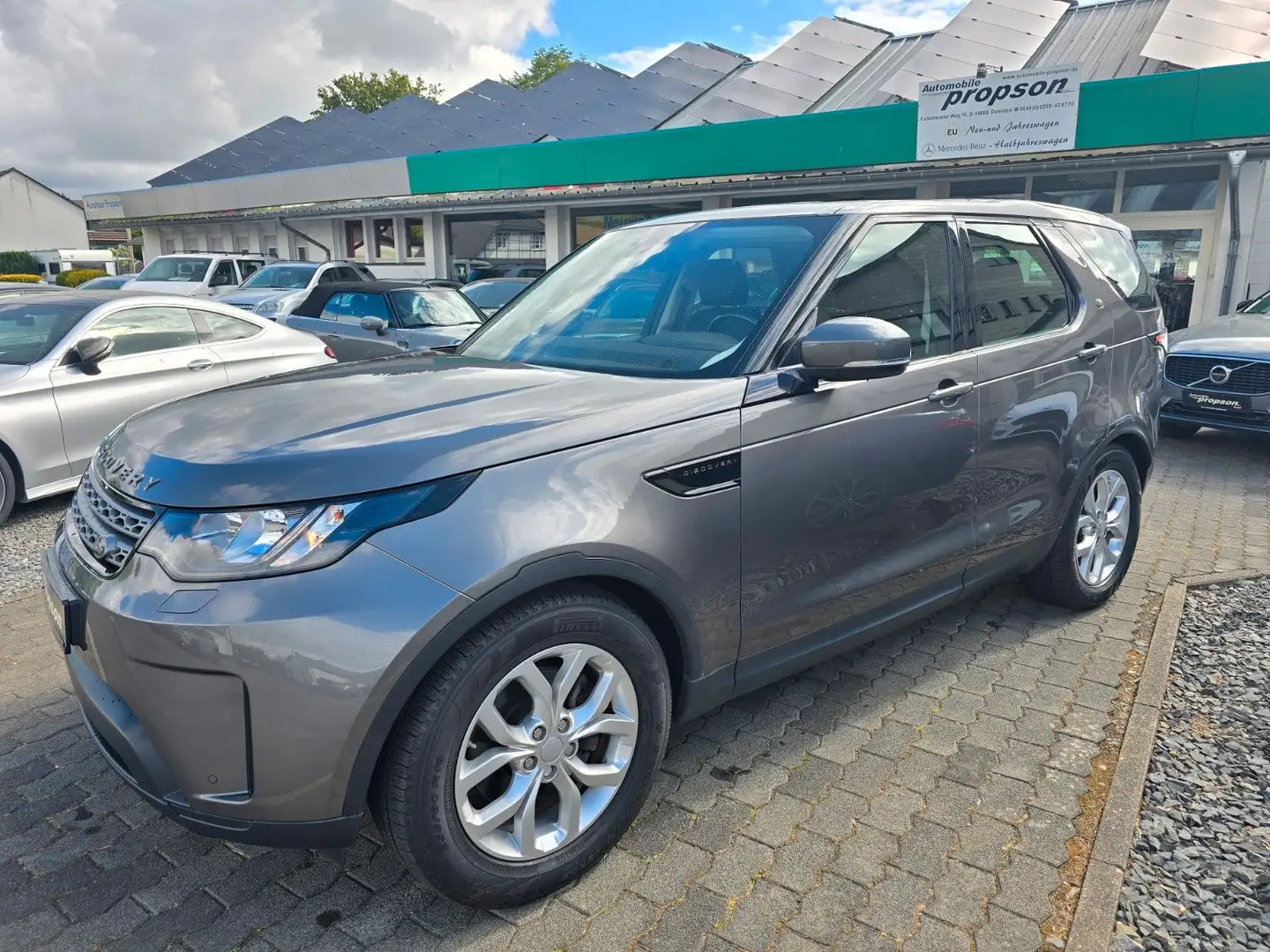 Land Rover Discovery 5 S TD4 7-S. NAVI KAMERA Grau - 1