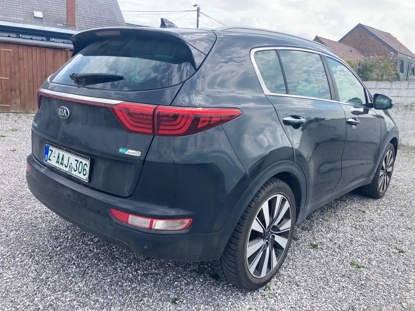 Kia Sportage 1.7 CRDi 2WD Navi Noir - 2