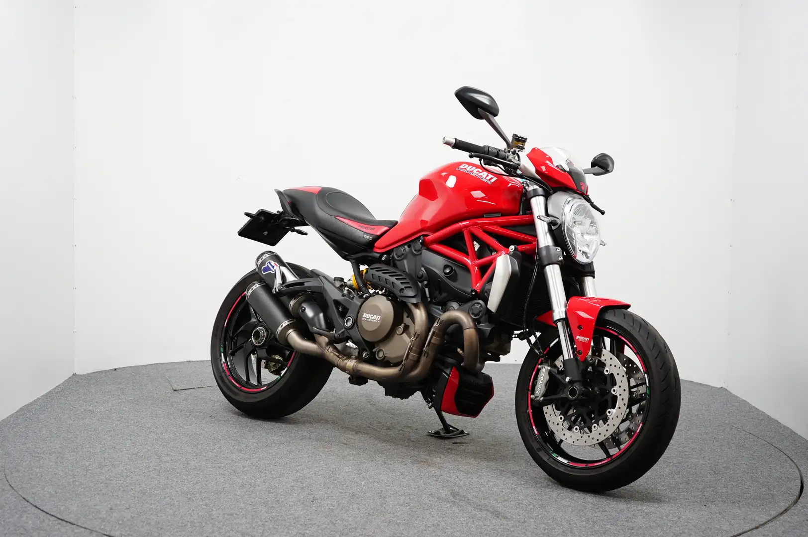 Ducati Monster 1200 Roşu - 2