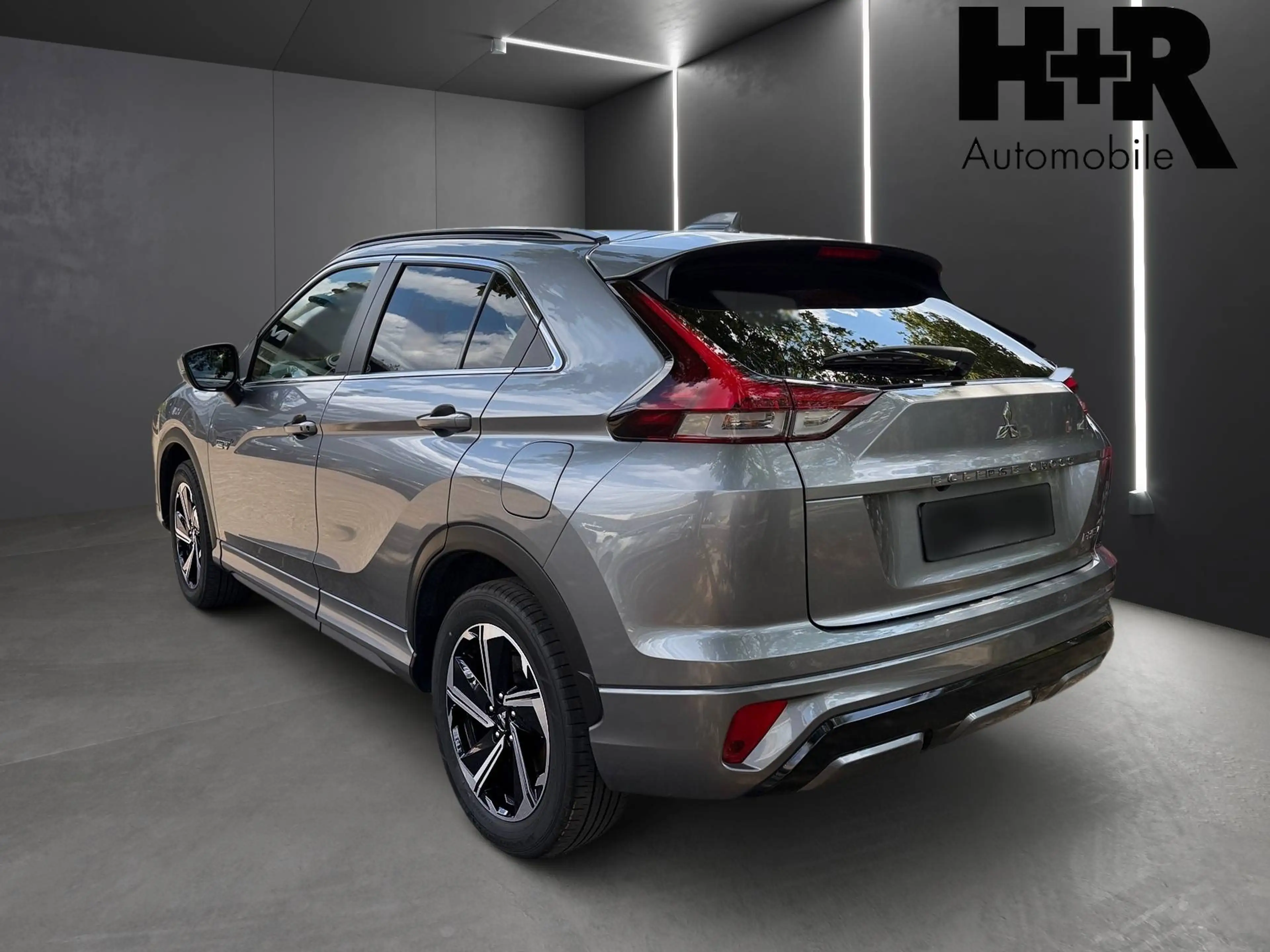 Mitsubishi Eclipse Cross Eclipse Cross Plug-In Hybrid Plug-In Hybrid 4WD Select — photo 3