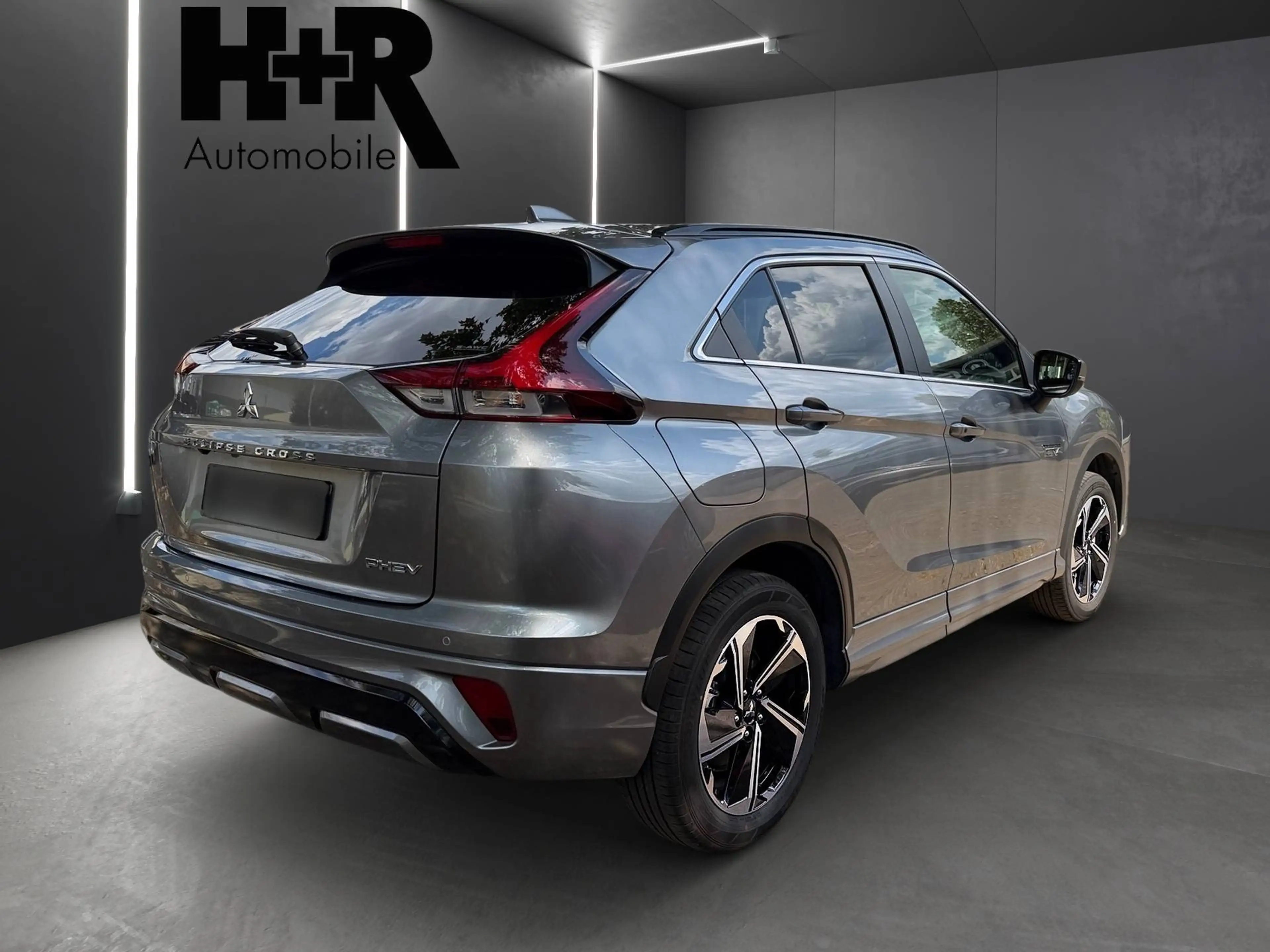 Mitsubishi Eclipse Cross Eclipse Cross Plug-In Hybrid Plug-In Hybrid 4WD Select — photo 4